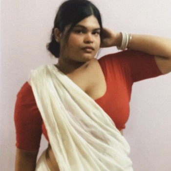 So this is the image where i am wearing my late grandma saree!